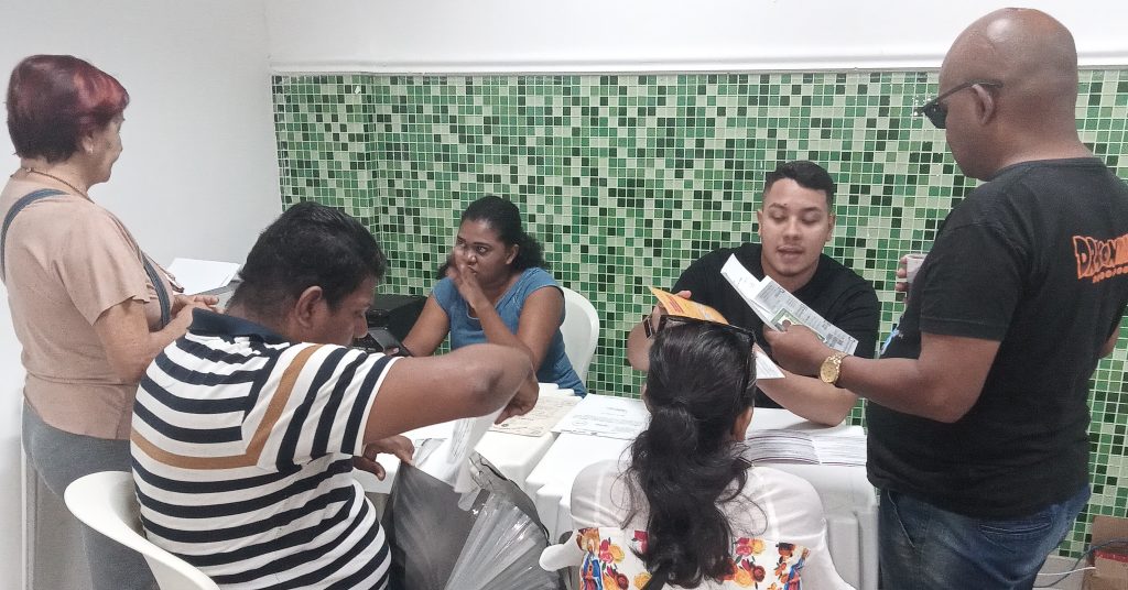 Atendimento de profissionais da empresa contratada pelo IPMB para organizar o Censo.