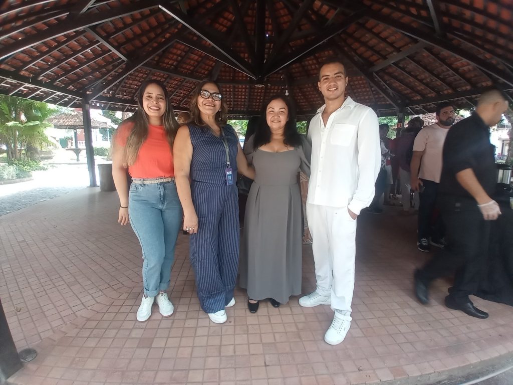 Presidenta da BELÉMPREV com a equipe responsável pelo projeto